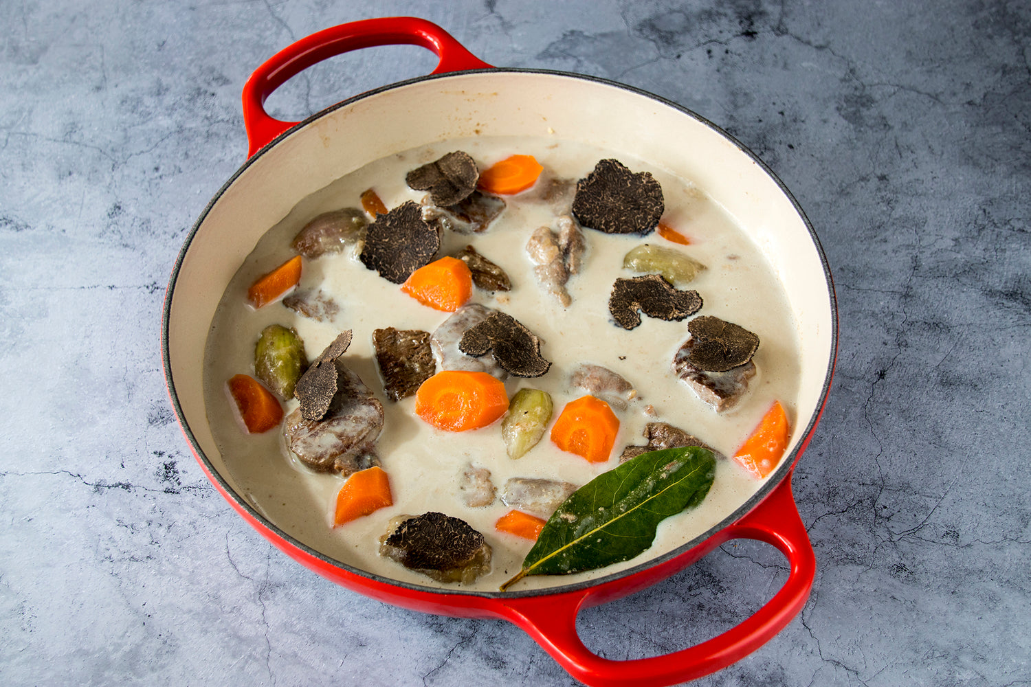 Blanquette of veal with black truffle juice